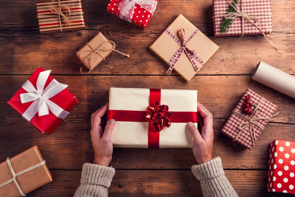 Особенности выбора подарка на разные праздники